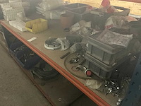 Legbordstelling met inhoud - afbeelding 2 van  16