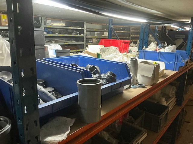 Legbordstelling met inhoud - afbeelding 2 van  15