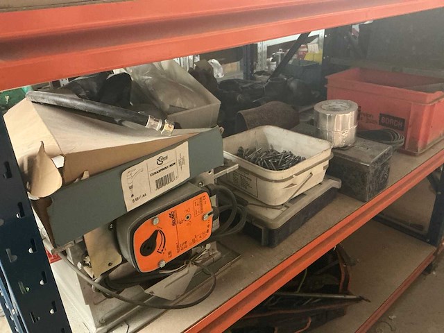 Legbordstelling met inhoud - afbeelding 10 van  15