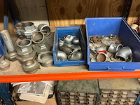 Legbordstelling met inhoud - afbeelding 4 van  18