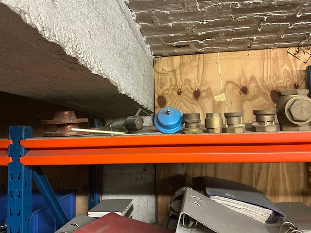 Legbordstelling met inhoud - afbeelding 7 van  18