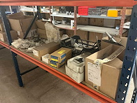 Legbordstelling met inhoud - afbeelding 2 van  21