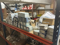 Legbordstelling met inhoud - afbeelding 21 van  21