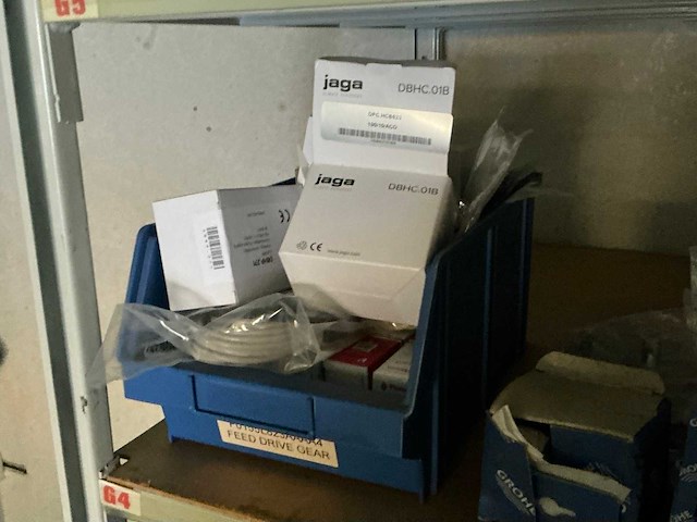 Legbordstelling met inhoud - afbeelding 2 van  11