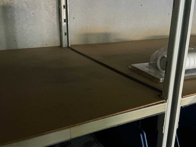 Legbordstelling met inhoud - afbeelding 4 van  11