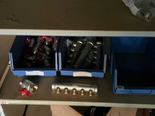 Legbordstelling met inhoud - afbeelding 8 van  11