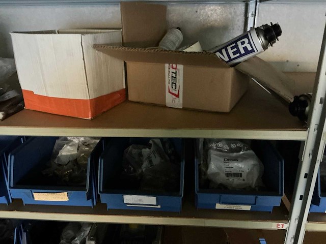 Legbordstelling met inhoud - afbeelding 10 van  11