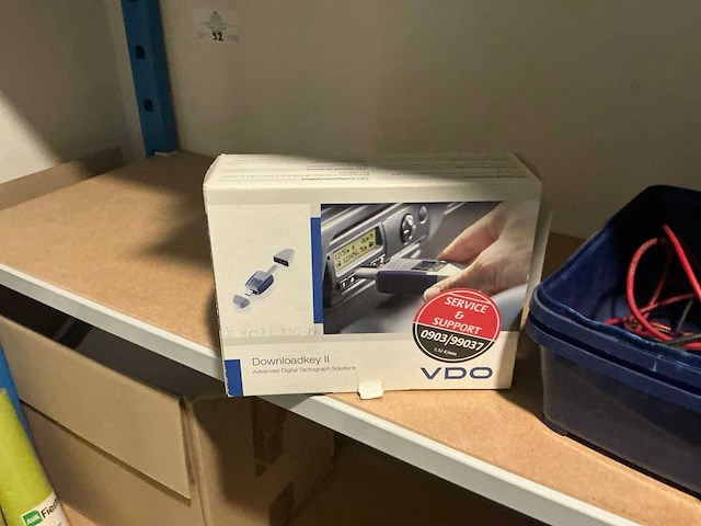 Legbordstelling met inhoud - afbeelding 8 van  20