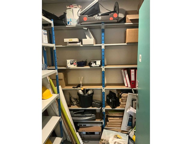 Legbordstelling met inhoud - afbeelding 14 van  20