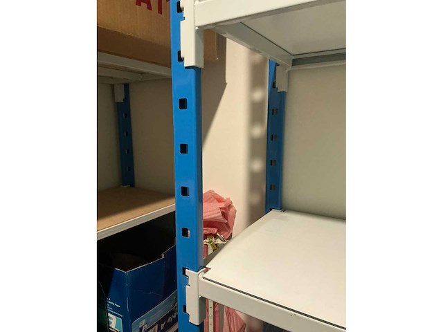 Legbordstelling met inhoud - afbeelding 16 van  20