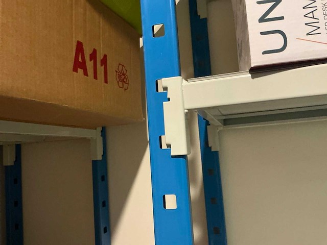 Legbordstelling met inhoud - afbeelding 17 van  20