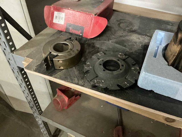 Legbordstelling met inhoud - afbeelding 11 van  12