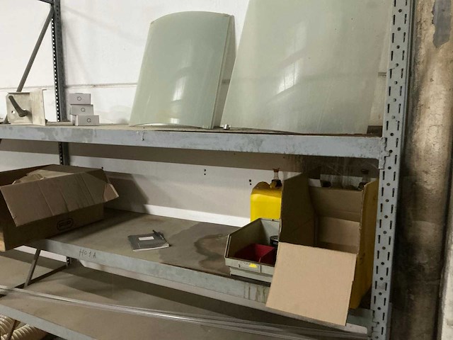 Legbordstelling met inhoud - afbeelding 3 van  12