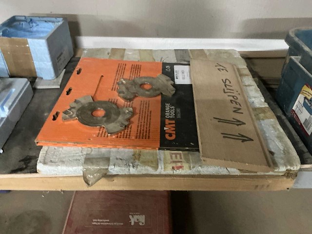 Legbordstelling met inhoud - afbeelding 9 van  12