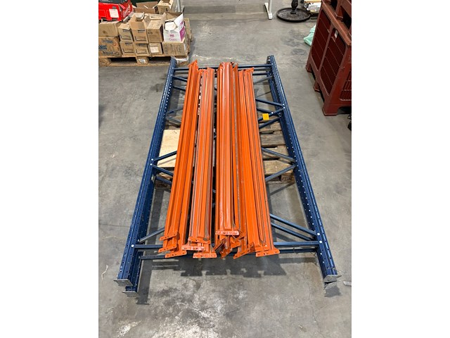 Legborgstelling 3x staanders (1m20 breed, 2m50 hoog), 16x liggers (2m) - afbeelding 2 van  3