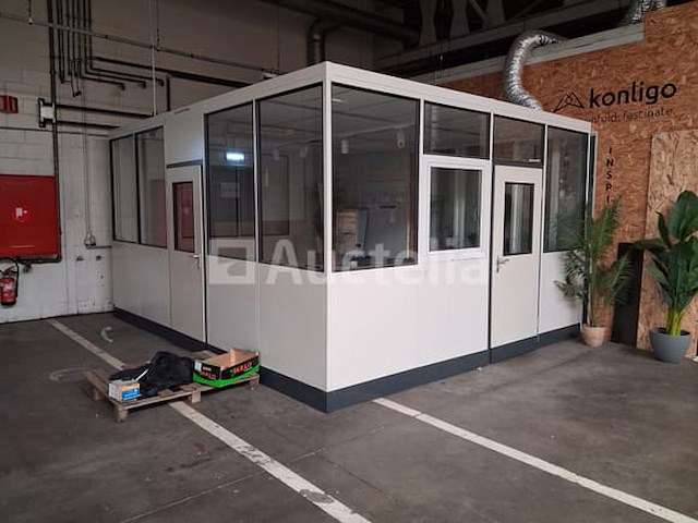 Lege box-achtige bureau - afbeelding 2 van  2