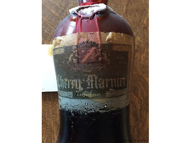 Lege fles grand marnier - afbeelding 2 van  2