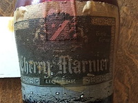 Lege fles grand marnier - afbeelding 2 van  2