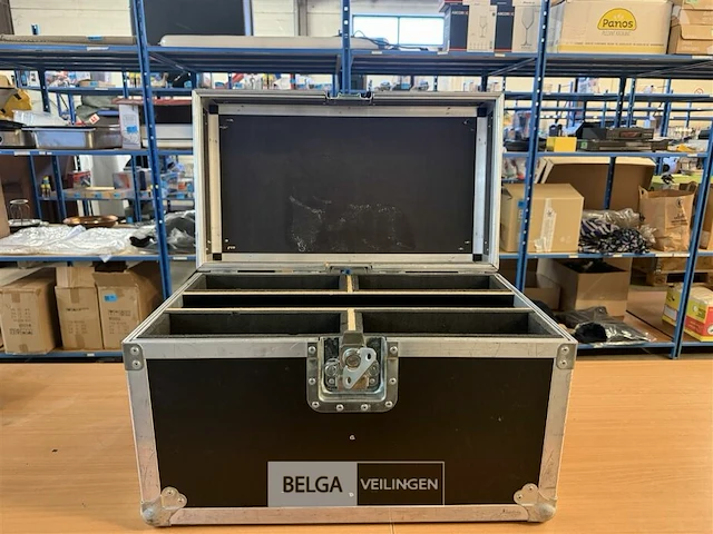 Lege flightcase tri-par - afbeelding 1 van  5