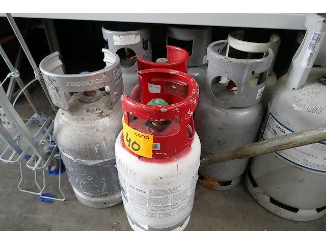 Lege gasflessen - afbeelding 3 van  3