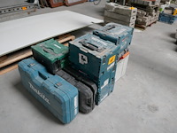 Lege koffers voor werkmachines