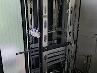 Lege serverrack nn - afbeelding 2 van  2