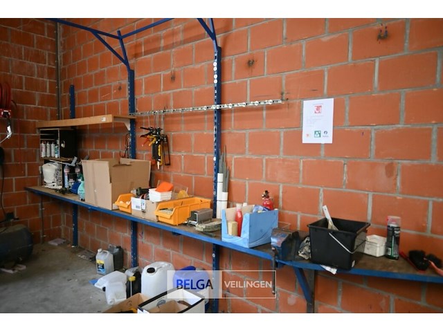 Legger met bankschroef ea. - afbeelding 1 van  7