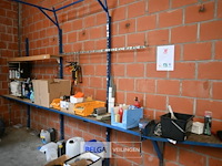 Legger met bankschroef ea. - afbeelding 1 van  7