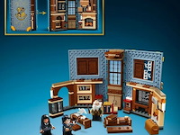 Lego - zweinstein moment toverspreukenles - harry potter - afbeelding 4 van  7