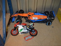 Lego f1 auto, lego motor - afbeelding 1 van  9