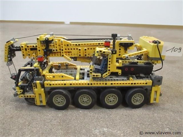 Lego - afbeelding 1 van  3