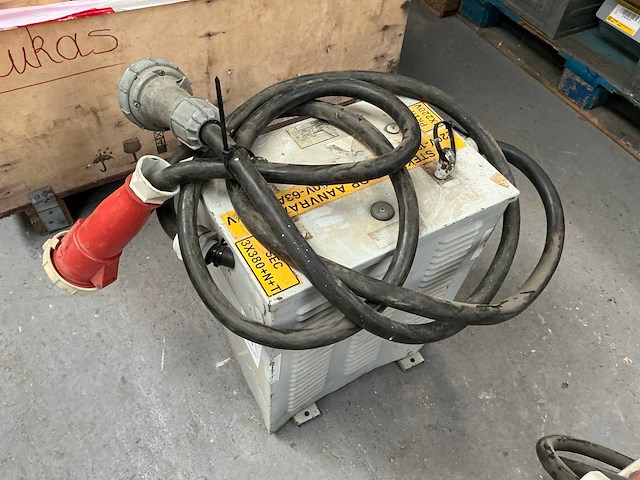 Legrand 20kva transformator - afbeelding 1 van  6