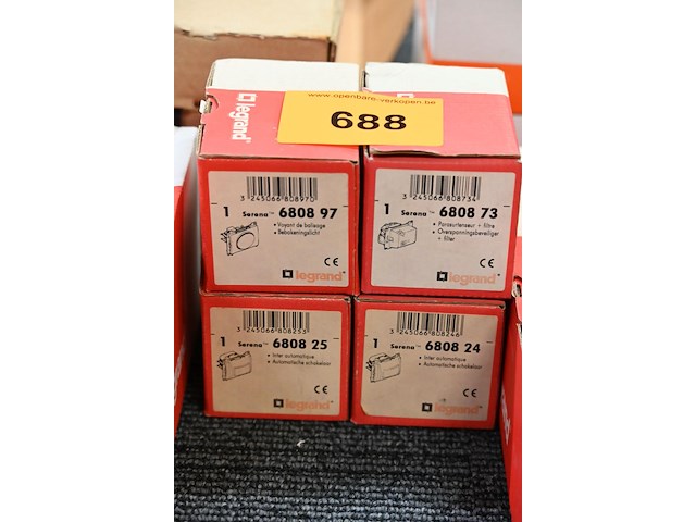 Legrand automatische schakelaars, etc. - afbeelding 1 van  1