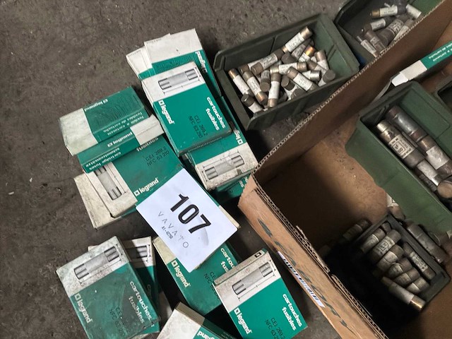 Legrand diverse zekeringen - afbeelding 10 van  10