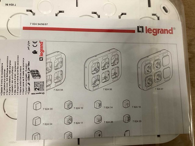 Legrand forix opbouw station, 6 voudig (4x) - afbeelding 2 van  3