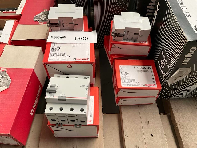 Legrand, niko, wago divers schakel materiaal - afbeelding 6 van  9