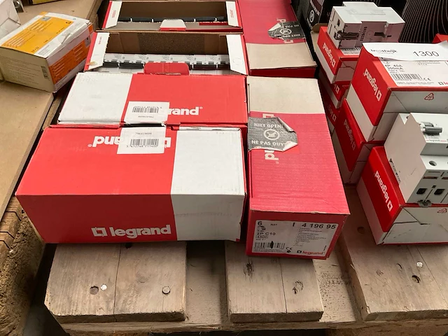 Legrand, niko, wago divers schakel materiaal - afbeelding 9 van  9