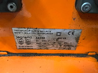 Legrand veiligheidstransformator 230v - 24v - afbeelding 6 van  7