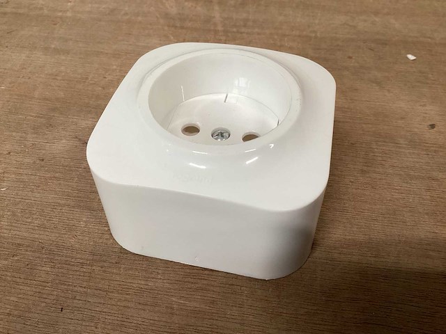 Legrand wandcontactdoos opbouw (100x) - afbeelding 1 van  6