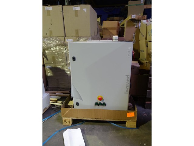 Legrand werfkast - afbeelding 1 van  6