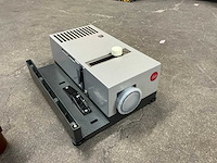 Leitz vintage projectieapparaat - afbeelding 1 van  1