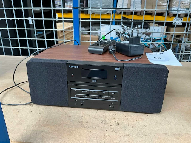 Lenco dar-050wd dab+ radio - afbeelding 1 van  3