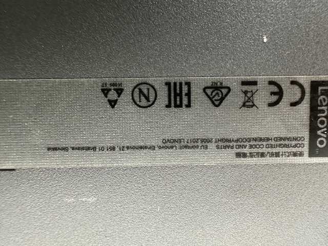 Lenovo - v320 - laptop - afbeelding 2 van  3