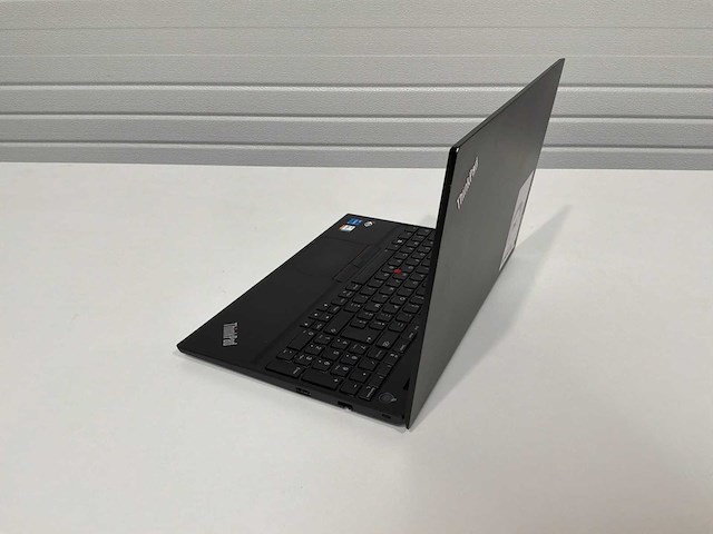 Lenovo thinkpad e15 laptop - afbeelding 2 van  6