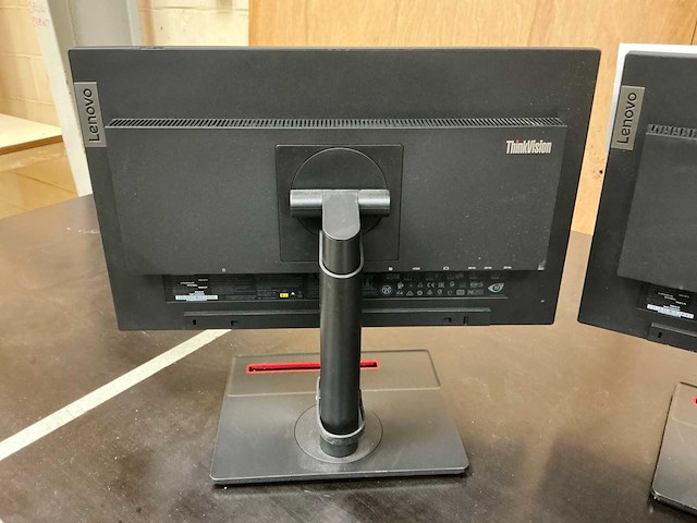 Lenovo thinkvision d20215fto monitor (3x) - afbeelding 8 van  11