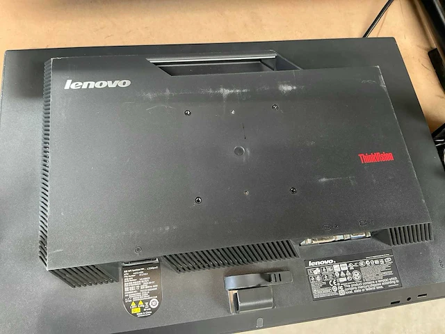 Lenovo thinkvision l2240pwd monitor (4x) - afbeelding 4 van  5