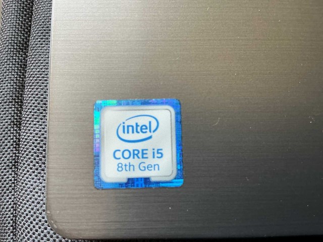 Lenovo v 330-15 ikb laptop inclusief draagtas - afbeelding 4 van  5