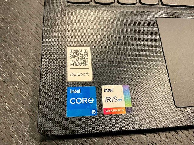 Lenovo v15 laptop - afbeelding 4 van  7