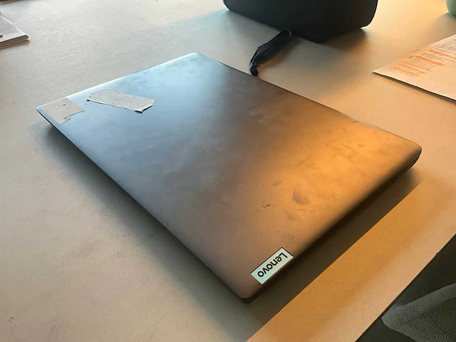 Lenovo v17g2 laptop - afbeelding 4 van  5