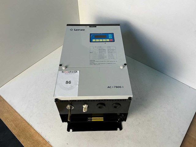 Lenze 7811.2 frequentieregelaar - afbeelding 1 van  7